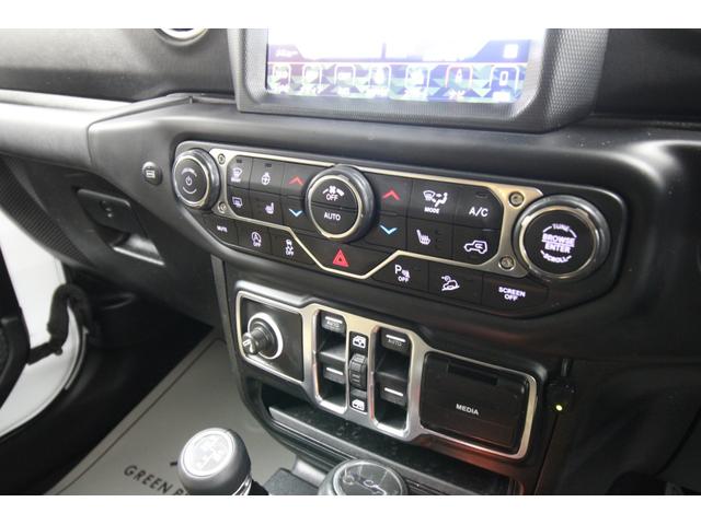 ジープ・ラングラーアンリミテッド サハラ 4WD AppleCarPlay 純正ナビ Bluetooth バックカメラ サイドカメラ フロントカメラ レーダークルーズコントロール ハンドルヒーター シートヒーター LEDライト 厳選本州仕入(19枚目)