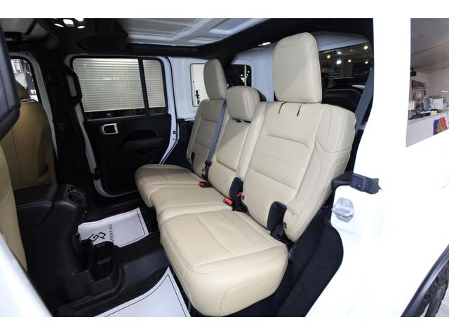 ジープ・ラングラーアンリミテッド サハラ 4WD AppleCarPlay 純正ナビ Bluetooth バックカメラ サイドカメラ フロントカメラ レーダークルーズコントロール ハンドルヒーター シートヒーター LEDライト 厳選本州仕入(26枚目)