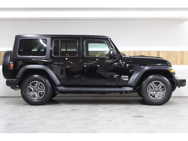 ジープ・ラングラーアンリミテッド スポーツ 3.6 4WD 実走行2.7万キロ AppleCarPlay Bluetooth Uconecctディスプレイ バックカメラ 車検2年付 レーダークルーズコントロール ドラレコ ETC 厳選本州仕入(10枚目)