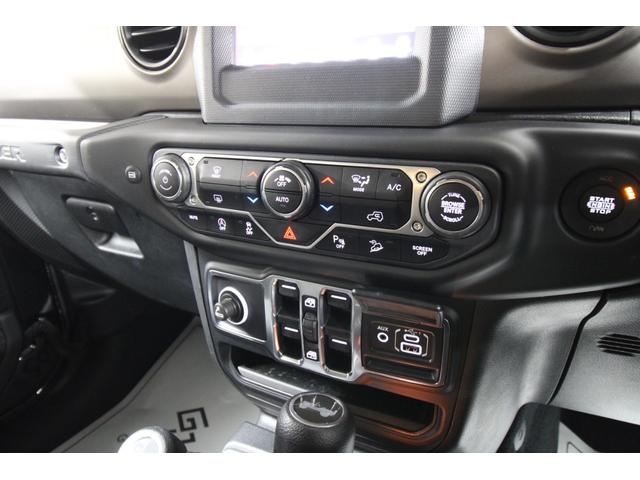 ジープ・ラングラーアンリミテッド スポーツ 3.6 4WD 実走行2.7万キロ AppleCarPlay Bluetooth Uconecctディスプレイ バックカメラ 車検2年付 レーダークルーズコントロール ドラレコ ETC 厳選本州仕入(18枚目)