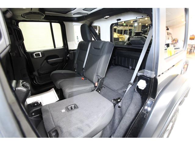 ジープ・ラングラーアンリミテッド スポーツ 3.6 4WD 実走行2.7万キロ AppleCarPlay Bluetooth Uconecctディスプレイ バックカメラ 車検2年付 レーダークルーズコントロール ドラレコ ETC 厳選本州仕入(27枚目)