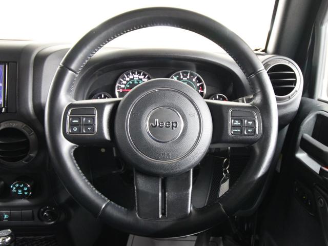 ジープ・ラングラーアンリミテッド スポーツ 4WD JK後期最終モデル オーストラリア製MONSTA 新品タイヤ JEEP純正スチールホイール ストラーダナビ地デジBカメラ Bluetooth ETC(15枚目)