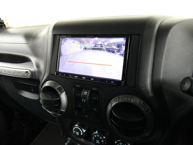 ジープ・ラングラーアンリミテッド スポーツ 4WD JK後期最終モデル オーストラリア製MONSTA 新品タイヤ JEEP純正スチールホイール ストラーダナビ地デジBカメラ Bluetooth ETC(18枚目)