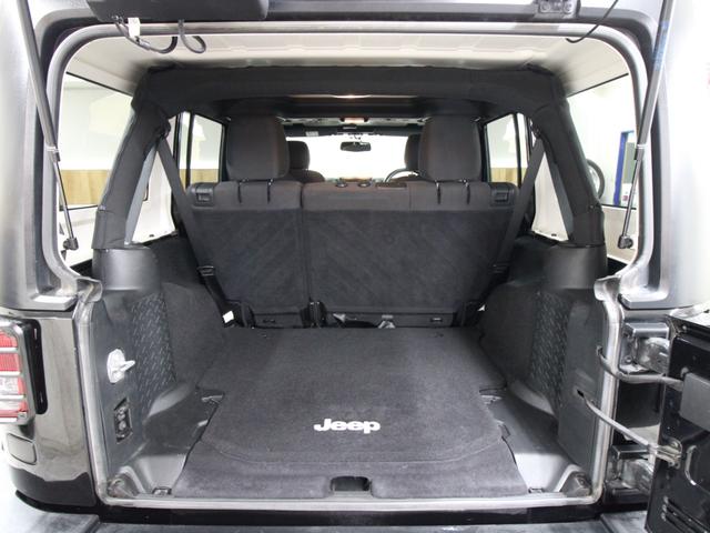 ジープ・ラングラーアンリミテッド スポーツ 4WD JK後期最終モデル オーストラリア製MONSTA 新品タイヤ JEEP純正スチールホイール ストラーダナビ地デジBカメラ Bluetooth ETC(26枚目)