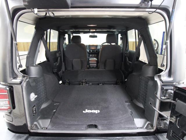 ジープ・ラングラーアンリミテッド スポーツ 4WD JK後期最終モデル オーストラリア製MONSTA 新品タイヤ JEEP純正スチールホイール ストラーダナビ地デジBカメラ Bluetooth ETC(27枚目)