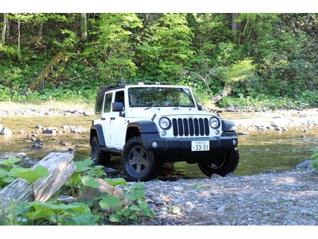 ジープ・ラングラーアンリミテッド スポーツ 4WD JK後期最終モデル オーストラリア製MONSTA 新品タイヤ JEEP純正スチールホイール ストラーダナビ地デジBカメラ Bluetooth ETC(33枚目)