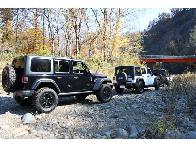 ジープ・ラングラーアンリミテッド スポーツ 4WD JK後期最終モデル オーストラリア製MONSTA 新品タイヤ JEEP純正スチールホイール ストラーダナビ地デジBカメラ Bluetooth ETC(34枚目)