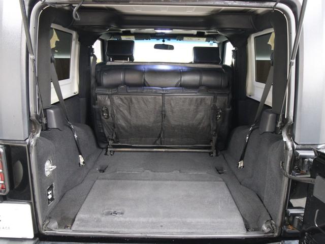 ジープ・ラングラー サハラ　４ＷＤ　３ドアショートボディ　オーストラリア製モンスタ新品タイヤＲＴハイブリッド　カロッツェリアナビ地デジＥＴＣ　ブラックシートカバー　キーレス　脱着式リアシート　車検付即納車可能（26枚目）
