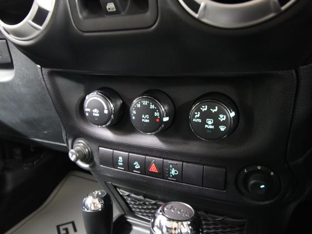 �I�[�g�G�A�R���̑������������܂����ݒ肵�����x�Ɏԓ��̉��x��ۂ��Ă����֗��ȋ@�\�ł���