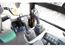　ＣＡＴ９１０　登録済未使用車　４バルブ配管　Ｖ型マルチプラウ　純正バケット付　デフロック　エアコン　パイロットレバー　ヒーター付エアーサスペンションシート　Ｂｌｕｅｔｏｏｔｈオーディオ　タイヤショベル（24枚目）