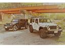 当社ではＪＥＥＰラングラーアンリミテッドの販売実績が多数ございます。ご納車前の点検整備をしっかりと行い、アメ車ならではの故障に対してもしっかりアフターフォローしております★