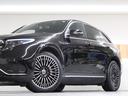 日本におけるメルセデス・ベンツ初の電気自動車モデル「EQC」。ラインアップは、「EQC400 4マチック」を設定