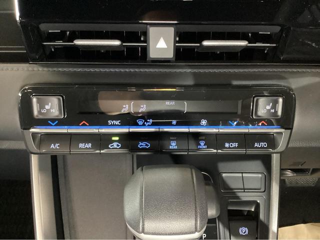 ヴォクシー Ｓ－Ｇ　４ＷＤ　ＡＢＳ　エアコン　パワーウィンドウ　盗難防止システム　スマートキー　横滑り防止装置　衝突安全ボディ　衝突被害軽減システム（15枚目）