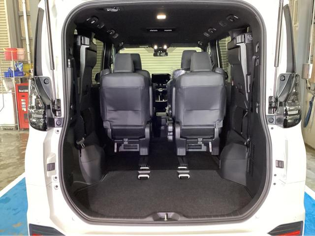 ヴォクシー Ｓ－Ｇ　４ＷＤ　ＡＢＳ　エアコン　パワーウィンドウ　盗難防止システム　スマートキー　横滑り防止装置　衝突安全ボディ　衝突被害軽減システム（22枚目）