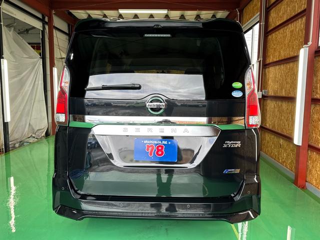 セレナ ハイウェイスター 事故歴無 4WD 両側パワースライドドア アラウンドビューモニター ナビフルセグTV Bluetooth LEDヘッドライト クルーズコントロール(6枚目)