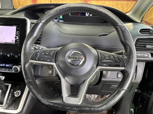 セレナ ハイウェイスター 事故歴無 4WD 両側パワースライドドア アラウンドビューモニター ナビフルセグTV Bluetooth LEDヘッドライト クルーズコントロール(19枚目)