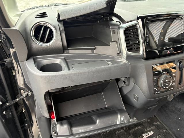 スペーシアカスタム ＸＳ　事故歴無　４ＷＤ　防錆アンダーコート付　１オーナー　両側パワースライドドア　ナビＴＶ　バックカメラ　プッシュスタート　スマートキー　ＨＩＤ　シートヒーター　ミラーヒーター（50枚目）