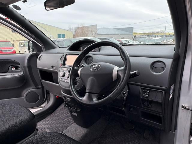 シエンタ ＤＩＣＥリミテッド　事故歴無　４ＷＤ　パワースライドドア　スペアーキー　ナビＴＶ　ＨＩＤ（26枚目）