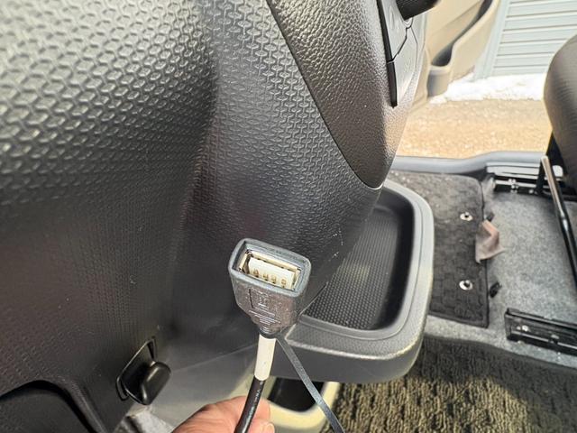 ソリオ Ｇ４　事故歴無　４ＷＤ　パワースライドドア　スマートキー２個　プッシュスタート　シートヒーター　ナビＴＶ　バックカメラ　ミラーヒーター　エンジンスターター　寒冷地仕様（32枚目）