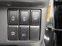 Ｊスタイル　事故歴無　４ＷＤ　防錆アンダーコート付　両側パワースライドドア　スマートキー　プッシュスタート　衝突軽減　エンジンスターター　シートヒーター　横滑り防止　ミラーヒーター（32枚目）