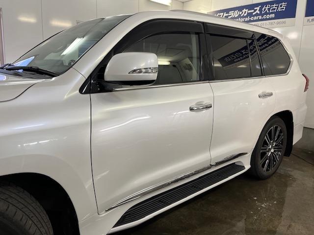 ＬＸ ＬＸ５７０　ワンオーナー　レクサスセーフティセンス　寒冷地仕様　禁煙車　純正２１インチＡＷ　純正２０ＡＷ＋スタッドレスタイヤ付　電動サンルーフ　純正ブラックレザーシート　モデリスタスポイラー　マークレビンソン（7枚目）