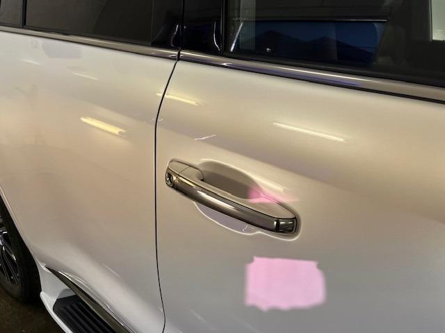 ＬＸ ＬＸ５７０　ワンオーナー　レクサスセーフティセンス　寒冷地仕様　禁煙車　純正２１インチＡＷ　純正２０ＡＷ＋スタッドレスタイヤ付　電動サンルーフ　純正ブラックレザーシート　モデリスタスポイラー　マークレビンソン（13枚目）
