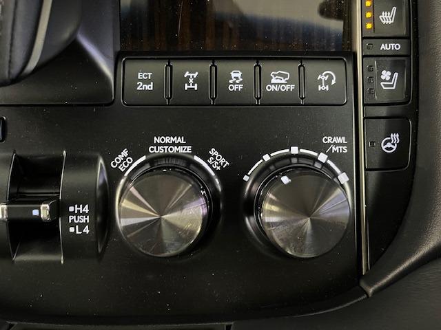 ＬＸ ＬＸ５７０　ワンオーナー　レクサスセーフティセンス　寒冷地仕様　禁煙車　純正２１インチＡＷ　純正２０ＡＷ＋スタッドレスタイヤ付　電動サンルーフ　純正ブラックレザーシート　モデリスタスポイラー　マークレビンソン（49枚目）