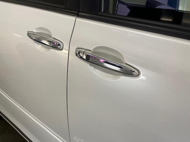 ヴォクシー ＺＳ　煌ＩＩ　ワンオーナー　寒冷地仕様　禁煙車　両側パワースライドドア　純正１６インチＡＷ　社外１６ＡＷ＋スタッドレスタイヤ付　純正ナビ　フルセグ地デジ　ＤＶＤ再生　Ｂｌｕｅｔｏｏｔｈオーディオ　バックカメラ（10枚目）