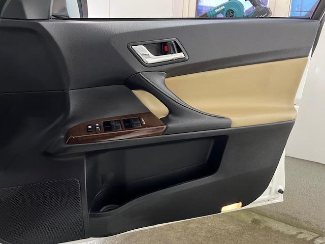 マークX プレミアム Four 本州仕入 寒冷地仕様 禁煙車 最上級グレード 純正ハーフレザーシート 純正16インチAW スタッドレスタイヤ付 純正ナビ フルセグ地デジ DVD再生 Bluetooth バックカメラ 前後ドラレコ(52枚目)