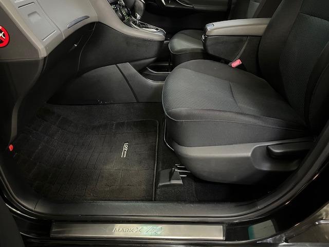 マークＸジオ エアリアル　寒冷地仕様　禁煙車　ケンウッドナビ　Ｂｌｕｅｔｏｏｔｈオーディオ　フルセグ地デジ　ＤＶＤ再生　ＵＳＢ電源　社外１７インチＡＷ　純正１６ＡＷ＋スタッドレスタイヤ付　フロントガラス熱線　横滑り防止装置（35枚目）