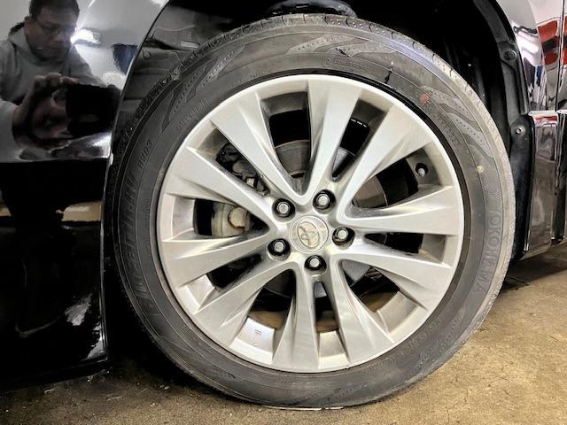 アルファード 350SプライムセレクションIIタイプゴールド 本州仕入 禁煙車 シアターサウンドシステム 純正18インチAW 社外16AW+スタッドレスタイヤ付 両側パワースライドドア パワーバックドア 純正HDDナビ 地デジ 純正リアフリップダウンモニター(23枚目)