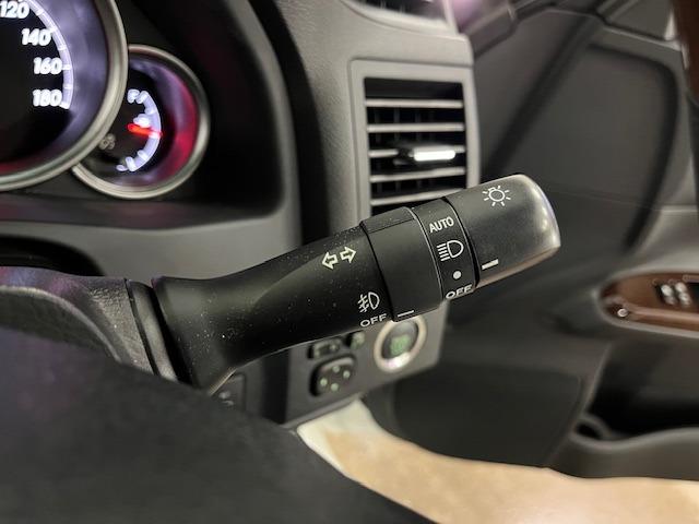 マークＸ プレミアム　Ｆｏｕｒ　本州仕入　寒冷地仕様　禁煙車　純正ハーフレザーシート　純正１６インチＡＷ　純正１６ＡＷ＋スタッドレスタイヤ付　純正ナビ　フルセグ地デジ　ＤＶＤ再生　Ｂｌｕｅｔｏｏｔｈオーディオ　バックカメラ　ＥＴＣ（49枚目）