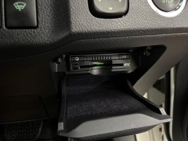 マークＸ プレミアム　Ｆｏｕｒ　本州仕入　寒冷地仕様　禁煙車　純正ハーフレザーシート　純正１６インチＡＷ　純正１６ＡＷ＋スタッドレスタイヤ付　純正ナビ　フルセグ地デジ　ＤＶＤ再生　Ｂｌｕｅｔｏｏｔｈオーディオ　バックカメラ　ＥＴＣ（52枚目）