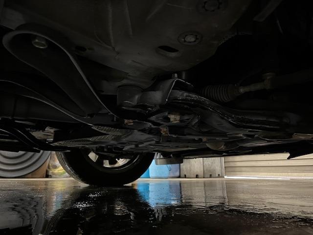 ヴェルファイア ２．４Ｚ　プラチナセレクションＩＩ　本州仕入　ワンオーナー　禁煙車　両側パワースライドドア　パワーバックドア　純正１８インチＡＷ　純正１６ＡＷ＋スタッドレスタイヤ付　純正ナビ　地デジ　Ｂｌｕｅｔｏｏｔｈ　純正リアフリップダウンモニター（24枚目）