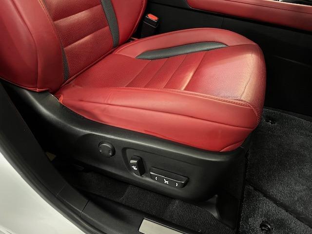 運転席シートはへたり・擦れ等もなくコンディションＧｏｏｄですッ！