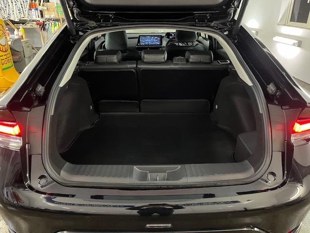 プリウス Ｚ　ワンオーナー　寒冷地仕様　禁煙車　純正１９インチＡＷ　社外１７ＡＷ＋スタッドレスタイヤ付　純正ナビ　フルセグ地デジ　Ｂｌｕｅｔｏｏｔｈ　全方位パノラミックモニター　ドラレコ　純正エンジンスターター（17枚目）