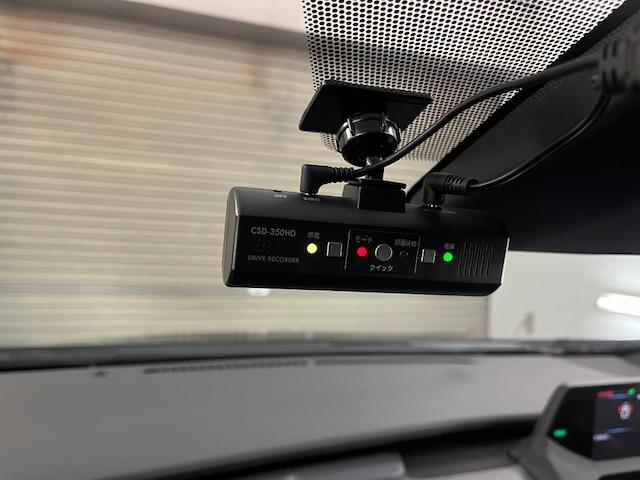 プリウス Ｚ　ワンオーナー　寒冷地仕様　禁煙車　純正１９インチＡＷ　社外１７ＡＷ＋スタッドレスタイヤ付　純正ナビ　フルセグ地デジ　Ｂｌｕｅｔｏｏｔｈ　全方位パノラミックモニター　ドラレコ　純正エンジンスターター（42枚目）