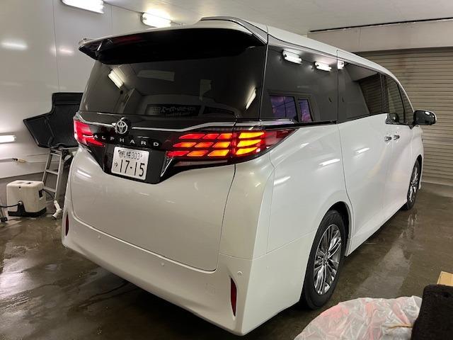 アルファード Z 本州仕入ワンオーナー 寒冷地仕様 左右独立ムーンルーフ デジタルインナーミラー 両側パワースライドドア パワーバックドア 純正ブラックレザーシート 純正18インチAW 新品TOYO製スタッドレスタイヤ(13枚目)
