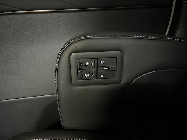 アルファード Z 本州仕入ワンオーナー 寒冷地仕様 左右独立ムーンルーフ デジタルインナーミラー 両側パワースライドドア パワーバックドア 純正ブラックレザーシート 純正18インチAW 新品TOYO製スタッドレスタイヤ(32枚目)