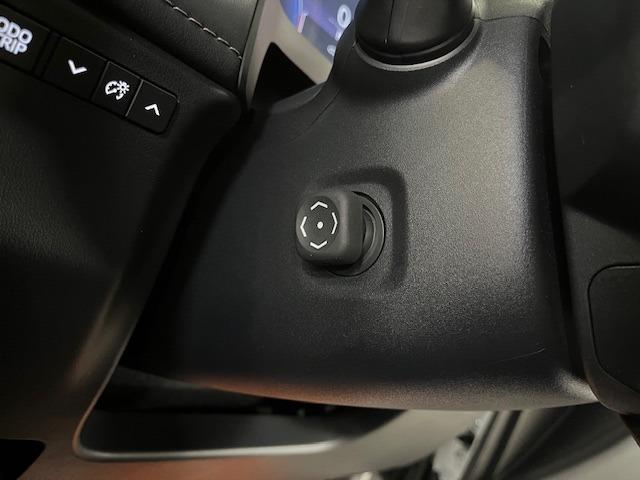 アルファード Z 本州仕入ワンオーナー 寒冷地仕様 左右独立ムーンルーフ デジタルインナーミラー 両側パワースライドドア パワーバックドア 純正ブラックレザーシート 純正18インチAW 新品TOYO製スタッドレスタイヤ(51枚目)