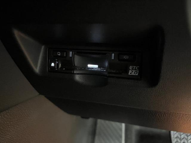 アルファード Z 本州仕入ワンオーナー 寒冷地仕様 左右独立ムーンルーフ デジタルインナーミラー 両側パワースライドドア パワーバックドア 純正ブラックレザーシート 純正18インチAW 新品TOYO製スタッドレスタイヤ(55枚目)