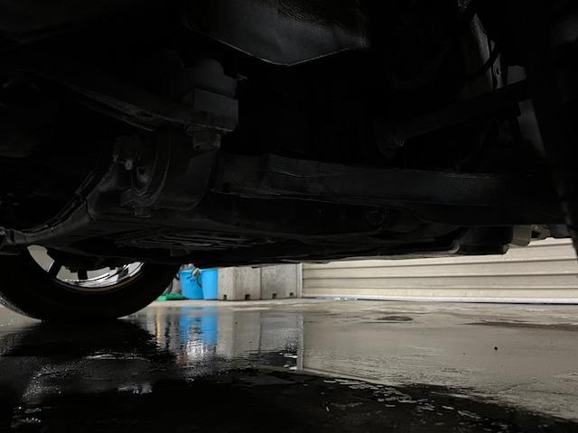 クラウン ロイヤルサルーンｉ－Ｆｏｕｒ　後期型　禁煙車　Ｂｌｕｅｔｏｏｔｈ　ヴェルサンディ１７インチＡＷ　純正１６ＡＷ＋スタッドレスタイヤ付　純正ナビ　フルセグ地デジ　ＤＶＤ再生　バックカメラ　クルーズコントロール　電動サンシェード　ＥＴＣ（21枚目）