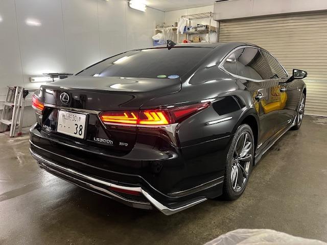 LS LS500h Fスポーツ 本州仕入 寒冷地仕様 マークレビンソン 電動ムーンルーフ 純正20インチAW 純正19AW+スタッドレスタイヤ デジタルインナーミラー ヘッドアップディプレイ 純正ドライブレコーダー 三眼LEDライト(12枚目)