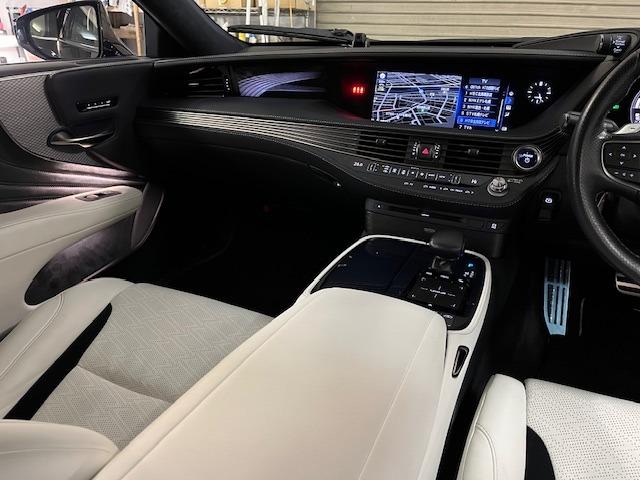 LS LS500h Fスポーツ 本州仕入 寒冷地仕様 マークレビンソン 電動ムーンルーフ 純正20インチAW 純正19AW+スタッドレスタイヤ デジタルインナーミラー ヘッドアップディプレイ 純正ドライブレコーダー 三眼LEDライト(32枚目)