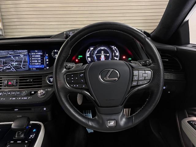 LS LS500h Fスポーツ 本州仕入 寒冷地仕様 マークレビンソン 電動ムーンルーフ 純正20インチAW 純正19AW+スタッドレスタイヤ デジタルインナーミラー ヘッドアップディプレイ 純正ドライブレコーダー 三眼LEDライト(55枚目)