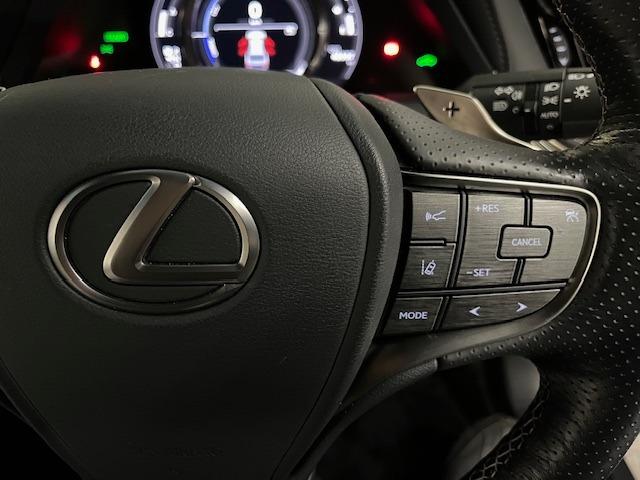 LS LS500h Fスポーツ 本州仕入 寒冷地仕様 マークレビンソン 電動ムーンルーフ 純正20インチAW 純正19AW+スタッドレスタイヤ デジタルインナーミラー ヘッドアップディプレイ 純正ドライブレコーダー 三眼LEDライト(58枚目)