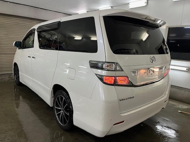 ヴェルファイア ２．４Ｚ　プラチナセレクションＩＩ　本州仕入　禁煙車　両側パワースライドドア　社外１８インチブラポリＡＷ　社外１７ＡＷ＋スタッドレスタイヤ付　ＫＥＮＷＯＯＤナビ　フルセグ地デジ　ＤＶＤ再生　Ｂｌｕｅｔｏｏｔｈオーディオ　バックカメラ（12枚目）