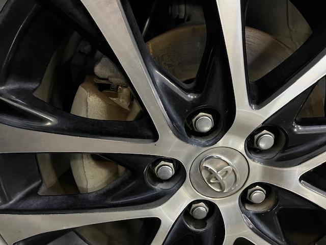 エスティマ アエラス　ワンオーナー　寒冷地仕様　禁煙車　両側パワースライドドア　パワーバックドア　純正１８インチＡＷ　純正１６ＡＷ＋スタッドレスタイヤ　純正ナビ　フルセグ地デジ　ＤＶＤ再生　Ｂｌｕｅｔｏｏｔｈ　バックカメラ（24枚目）