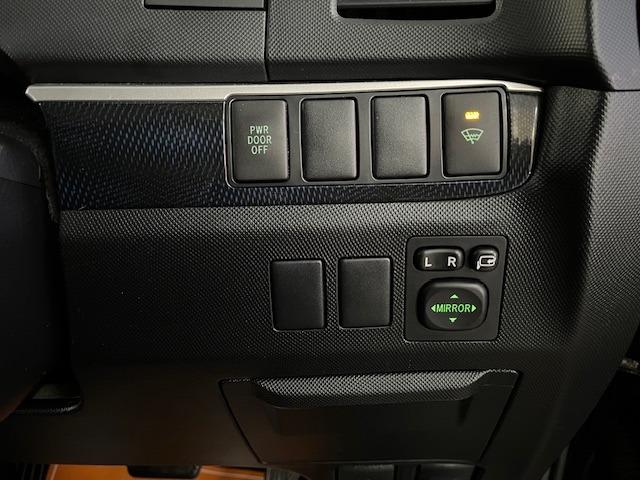 エスティマ アエラス　ワンオーナー　寒冷地仕様　禁煙車　両側パワースライドドア　パワーバックドア　純正１８インチＡＷ　純正１６ＡＷ＋スタッドレスタイヤ　純正ナビ　フルセグ地デジ　ＤＶＤ再生　Ｂｌｕｅｔｏｏｔｈ　バックカメラ（54枚目）