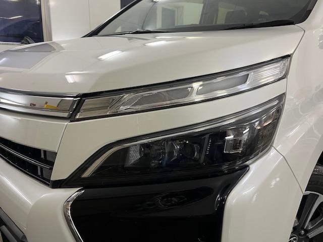 ヴォクシー ＺＳ　煌　本州仕入　ワンオーナー　アルパインリアモニター　ストラーダナビ　フルセグ地デジ　ＤＶＤ再生　Ｂｌｕｅｔｏｏｔｈオーディオ　バックカメラ　純正エンジンスターター　純正ＬＥＤヘッドライト　純正ＥＴＣ（3枚目）